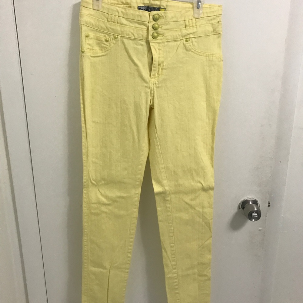 Yellow butt lift skinny jeans